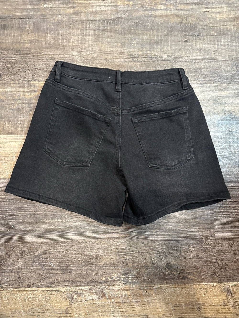 Madden Girl High-Rise Black Denim Shorts size 3 NWT - Picture 2 of 6